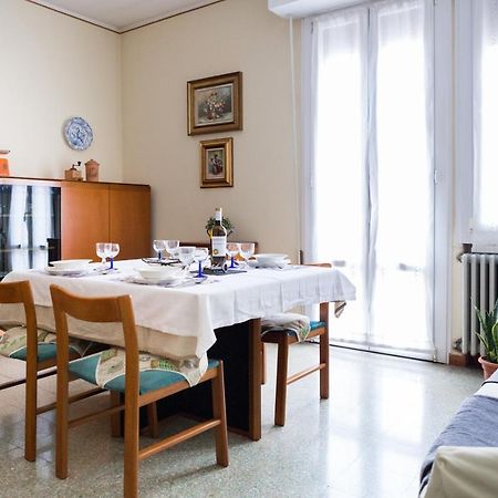 A Pochi Passi Dal Centro E Dall'Ospedale Di Parma Apartment Exterior foto