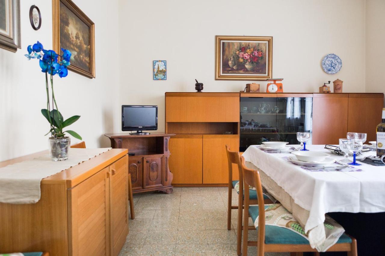 A Pochi Passi Dal Centro E Dall'Ospedale Di Parma Apartment Exterior foto